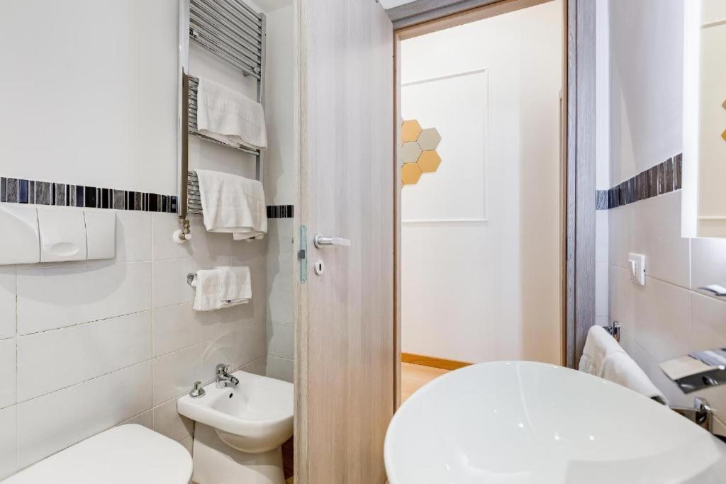 Vatican Prestige Apt By Premium Suites Collection Roma Ngoại thất bức ảnh
